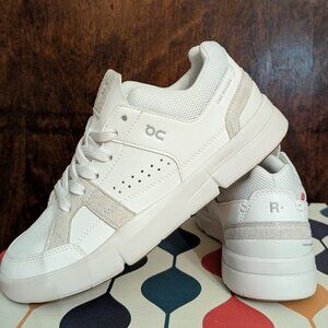 On THE ROGER Women's 6.5